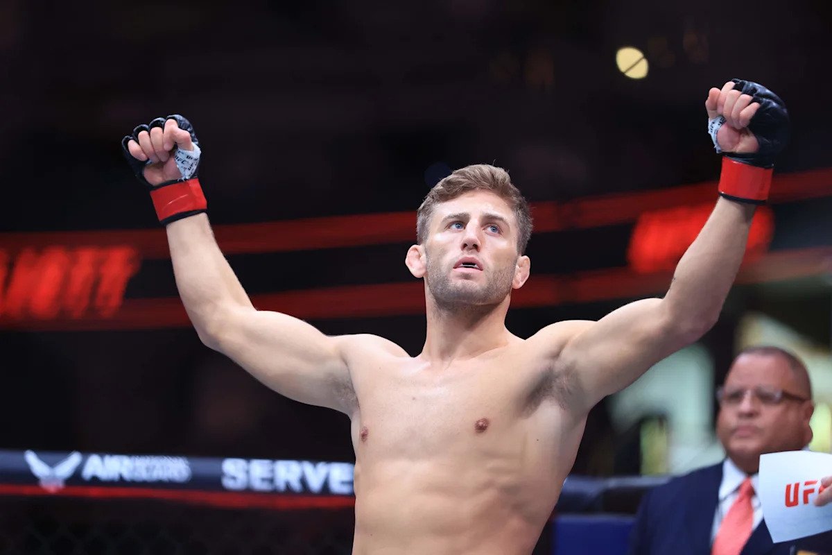 Oban Elliott Shares Reaction to Brutal KO Loss at UFC Belgrade Oban Elliott Shares Reaction to Brutal KO Loss at UFC Belgrade