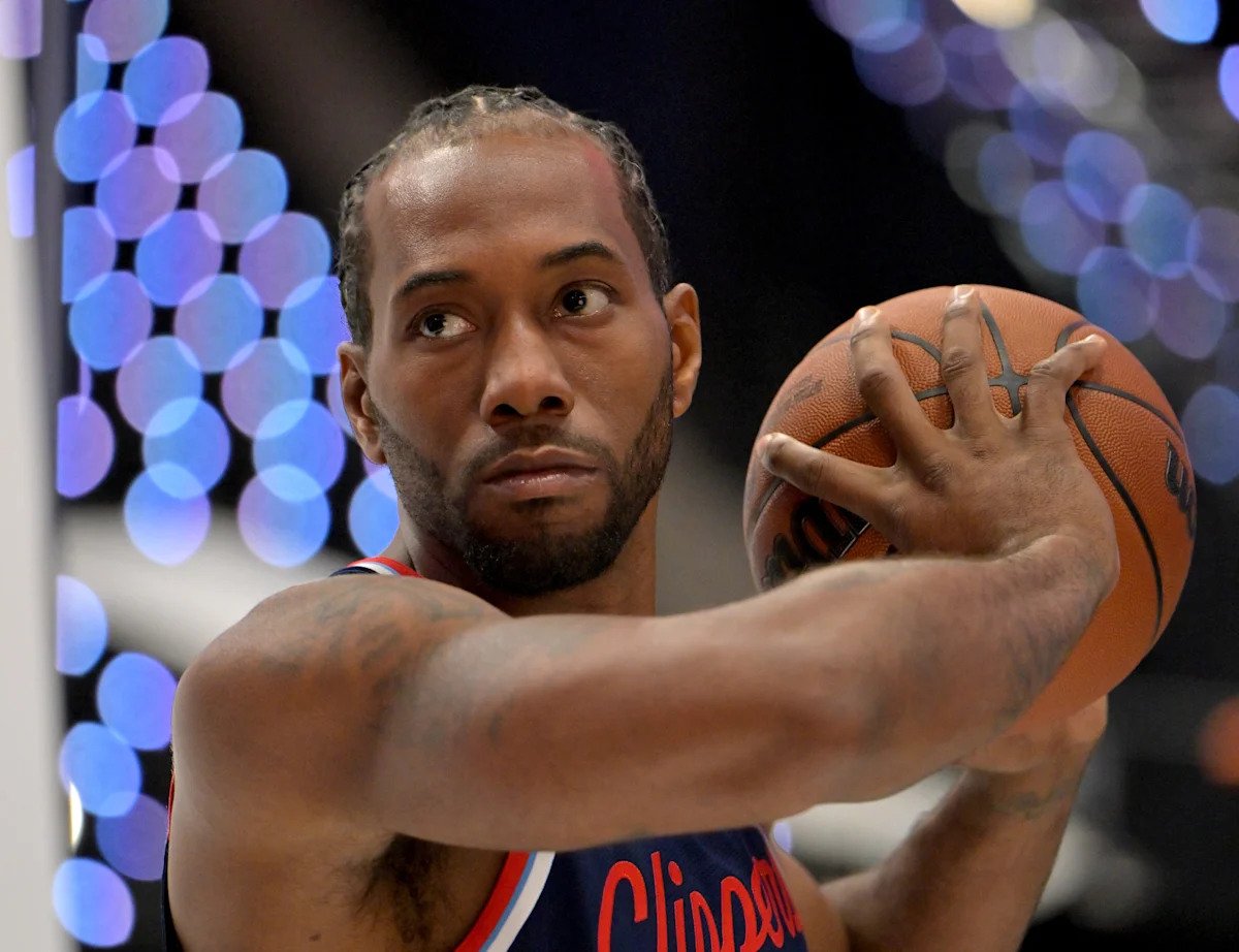 Clippers-Raptors Kawhi Leonard trade remains on hold: Where things stand Clippers-Raptors Kawhi Leonard trade remains on hold: Where things stand