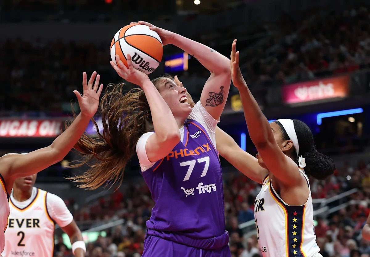 Phoenix Mercury sign rookie forward Marta Suarez for rest of season Phoenix Mercury sign rookie forward Marta Suarez for rest of season