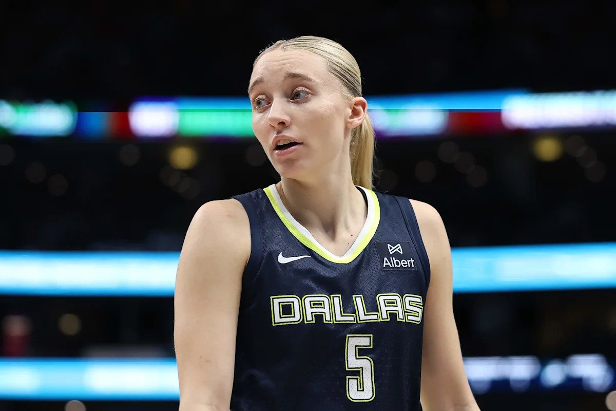 Dallas Wings Coach Fired Back on Paige Bueckers Question Dallas Wings Coach Fired Back on Paige Bueckers Question