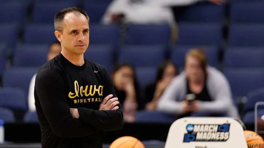 Honest Expectations for Iowa Basketball and Ben McCollum in Year 2 Honest Expectations for Iowa Basketball and Ben McCollum in Year 2