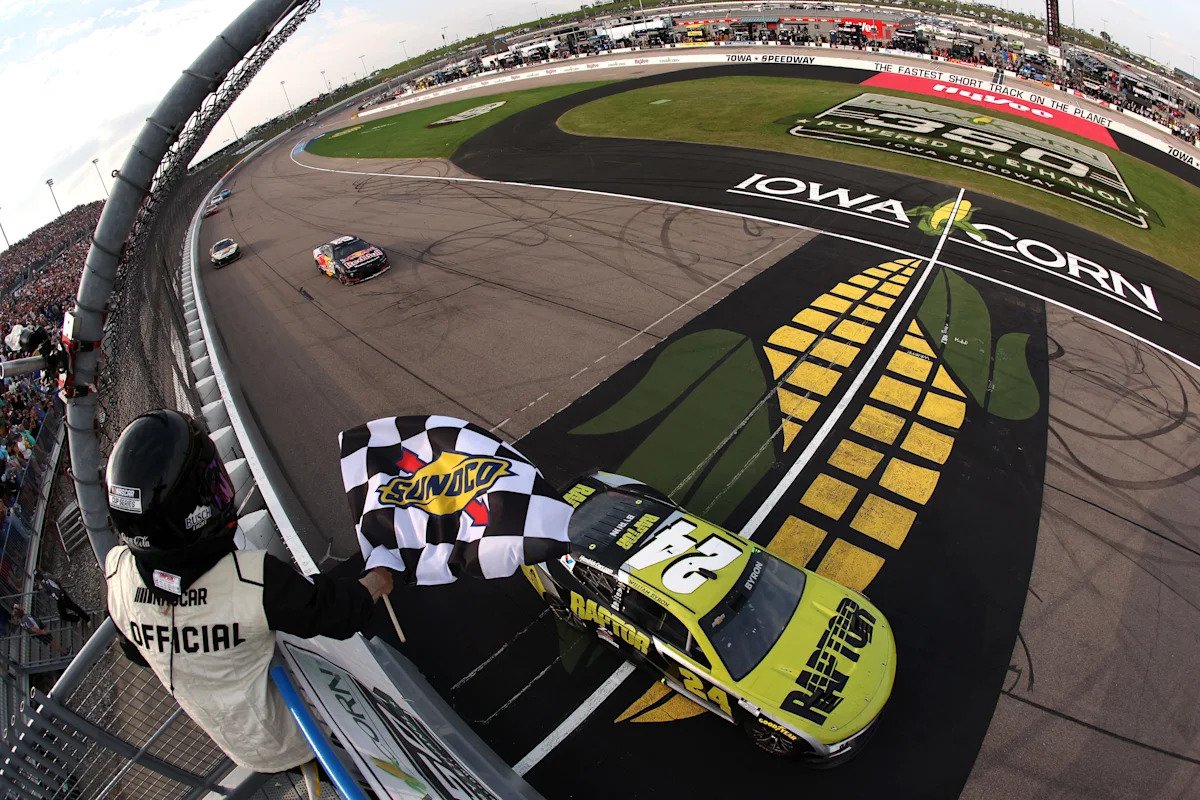 NASCAR Iowa qualifying channel today, time, TV schedule for Iowa Corn 350 NASCAR Iowa qualifying channel today, time, TV schedule for Iowa Corn 350