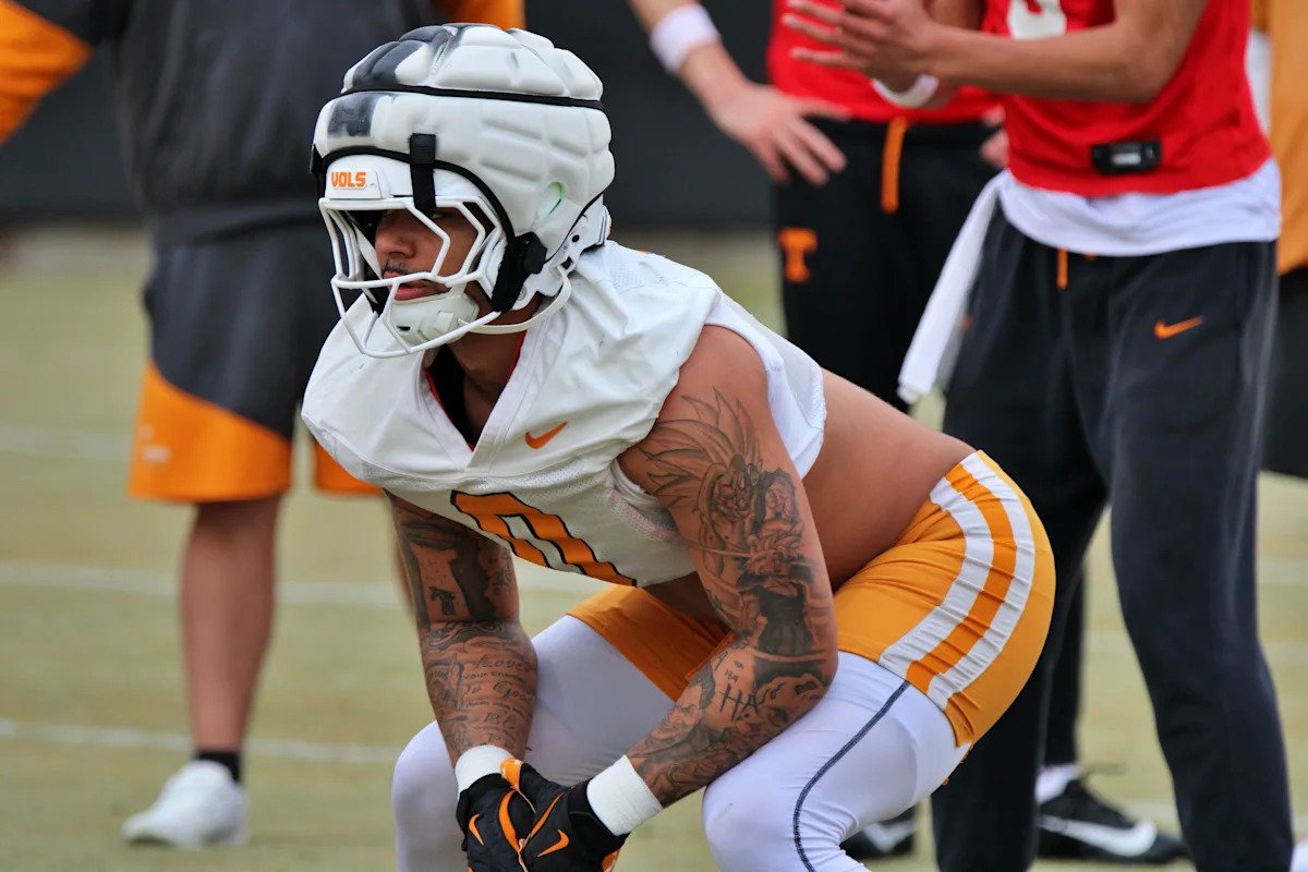 Tennessee tight end named to preseason John Mackey Award watch list Tennessee tight end named to preseason John Mackey Award watch list