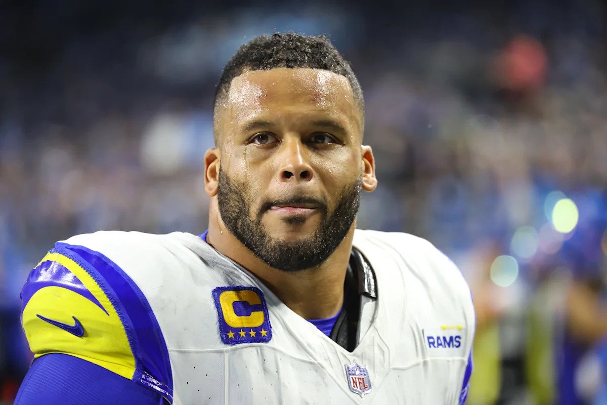 Aaron Donald works out for the Rams, what’s a realistic expectation if he does come back? Aaron Donald works out for the Rams, what’s a realistic expectation if he does come back?