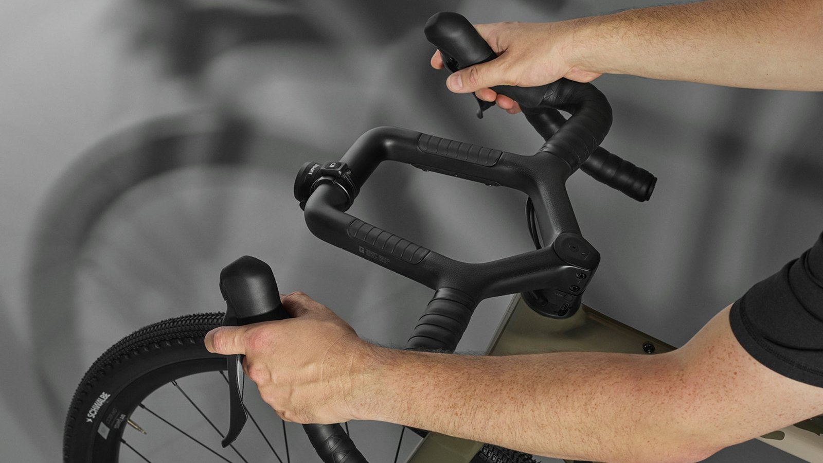 Canyon is back with another funky handlebar, and two all-new Grizls Canyon is back with another funky handlebar, and two all-new Grizls