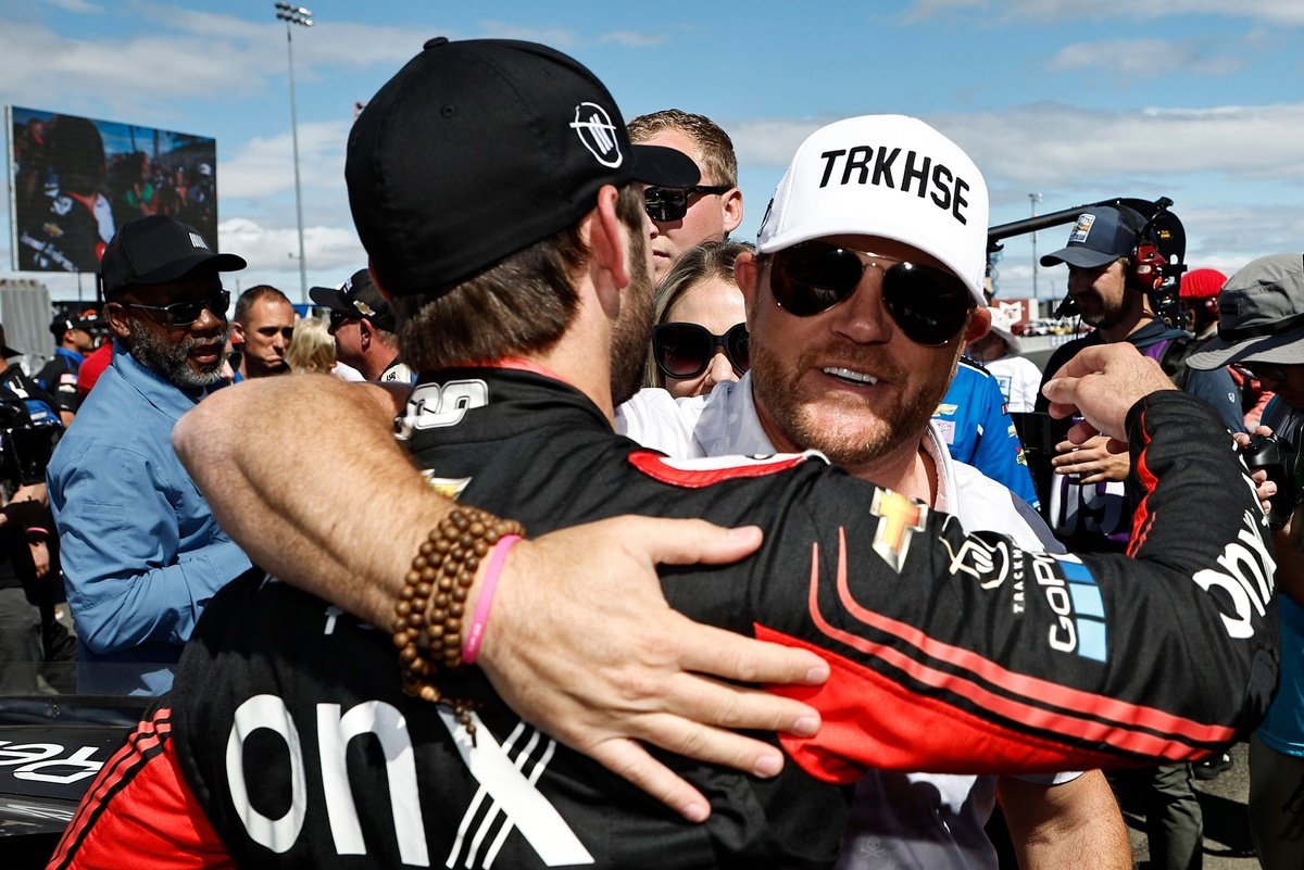 Trackhouse owner praises Daniel Suarez, but says “it was time to move on” Trackhouse owner praises Daniel Suarez, but says “it was time to move on”