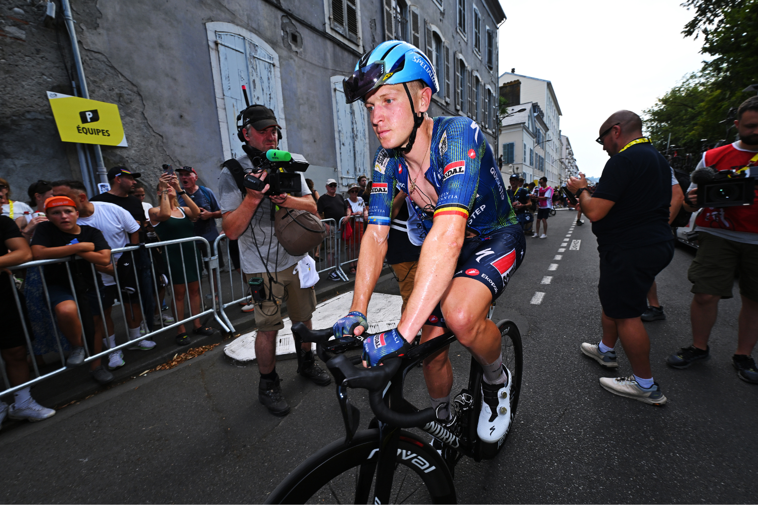 ‘I don’t like third – I want to win’: Tim Merlier falls short after ‘disaster’ Tour de France sprint finale ‘I don’t like third – I want to win’: Tim Merlier falls short after ‘disaster’ Tour de France sprint finale