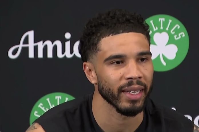 Jayson Tatum admits frustration after Celtics loss: “I’m not Superman” Jayson Tatum admits frustration after Celtics loss: “I’m not Superman”