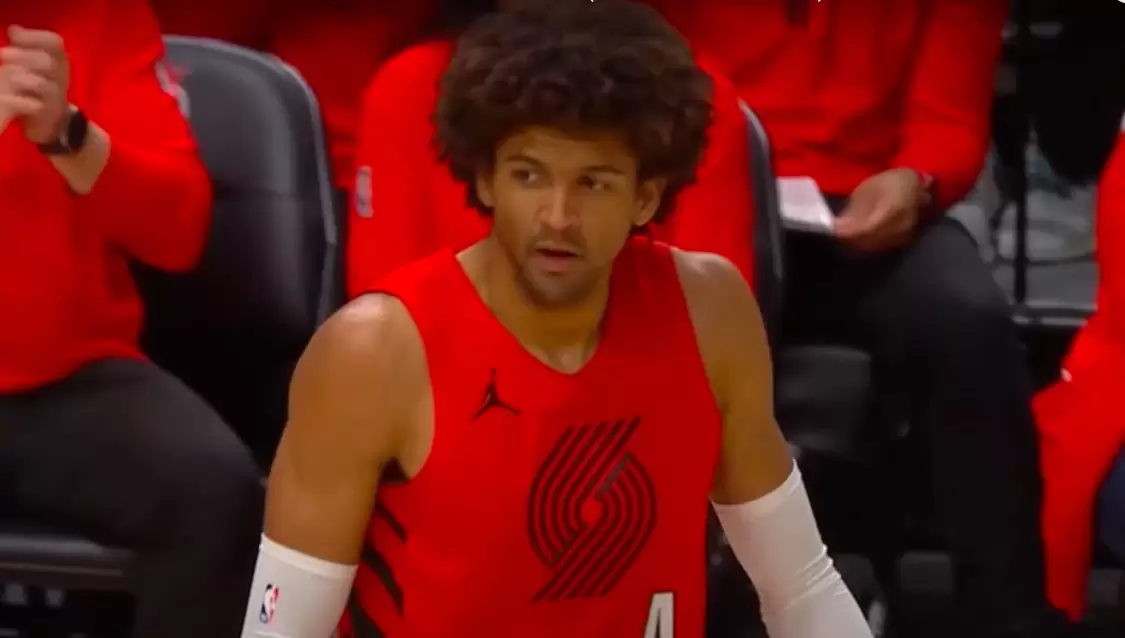 Lakers expand wing search with interest in Matisse Thybulle Lakers expand wing search with interest in Matisse Thybulle