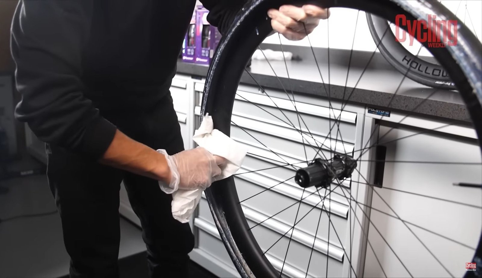 How often should you replace tubeless tyre sealant? How often should you replace tubeless tyre sealant?