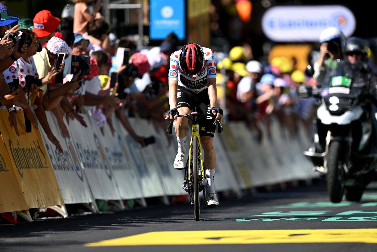 ‘We are here to win’ – Jonas Vingegaard and Visma-Lease a Bike vow to fight on despite losing more time to Tadej Pogačar at Tour de France ‘We are here to win’ – Jonas Vingegaard and Visma-Lease a Bike vow to fight on despite losing more time to Tadej Pogačar at Tour de France