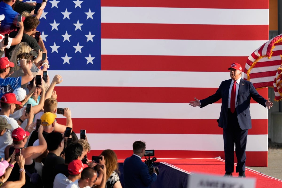 Trump plans to celebrate 250 years of independence with a UFC fight at the White House Trump plans to celebrate 250 years of independence with a UFC fight at the White House