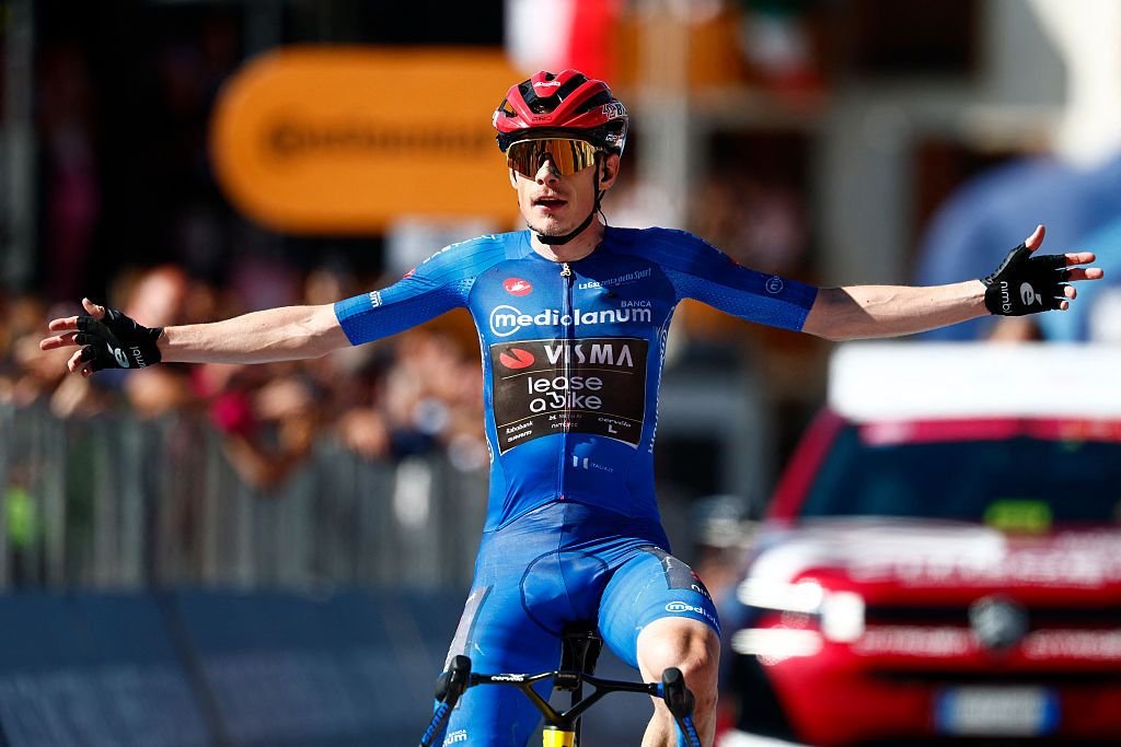‘This one is the one I will remember the most’ – Jonas Vingegaard stamps his authority on the Giro d’Italia taking the overall lead winning stage 14 ‘This one is the one I will remember the most’ – Jonas Vingegaard stamps his authority on the Giro d’Italia taking the overall lead winning stage 14