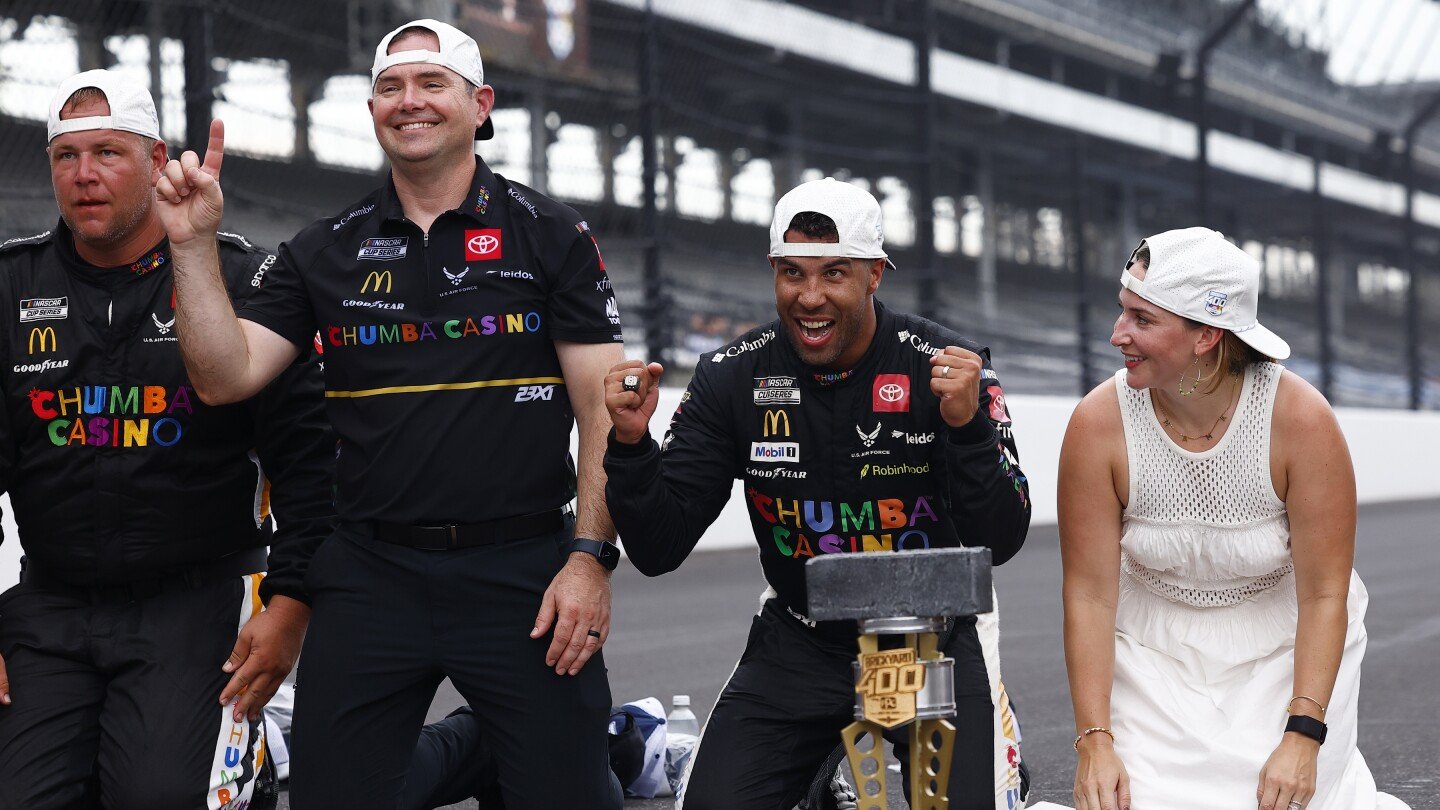Long: Bubba Wallace takes pre-race message to heart to claim Brickyard 400 victory Long: Bubba Wallace takes pre-race message to heart to claim Brickyard 400 victory
