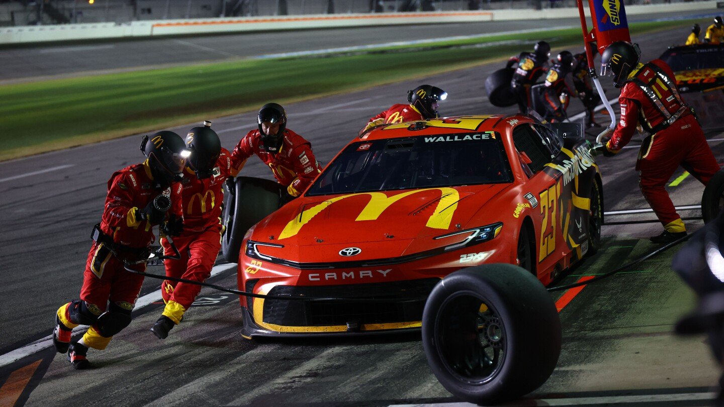 23XI Racing’s approach has given Bubba Wallace, Tyler Reddick two of NASCAR’s best pit crews 23XI Racing’s approach has given Bubba Wallace, Tyler Reddick two of NASCAR’s best pit crews