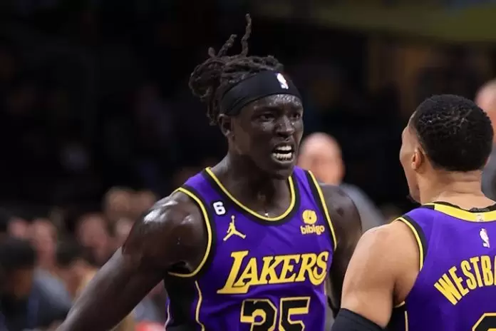 Besiktas adds David DeJulius, Wenyen Gabriel for EuroLeague return Besiktas adds David DeJulius, Wenyen Gabriel for EuroLeague return