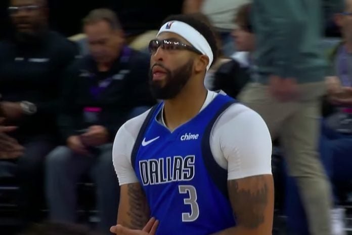 Anthony Davis leads Mavericks to convincing preseason win over Jazz Anthony Davis leads Mavericks to convincing preseason win over Jazz
